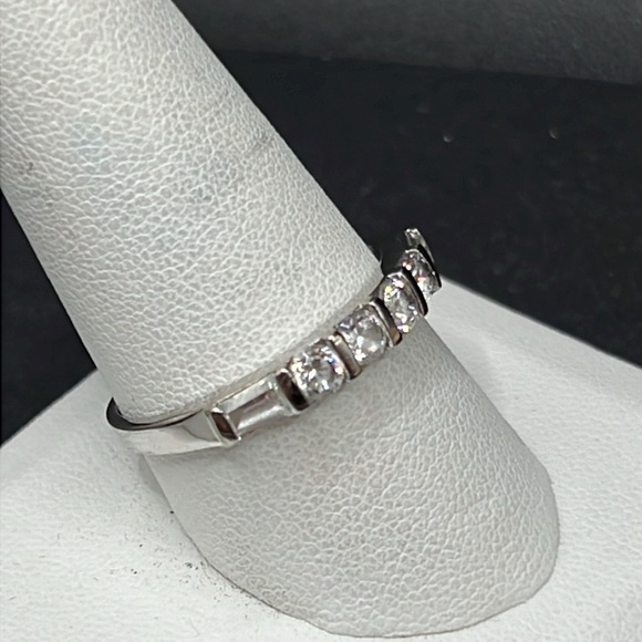 Vintage 925 sterling silver rhinestone ring size 11 - Picture 2 of 7